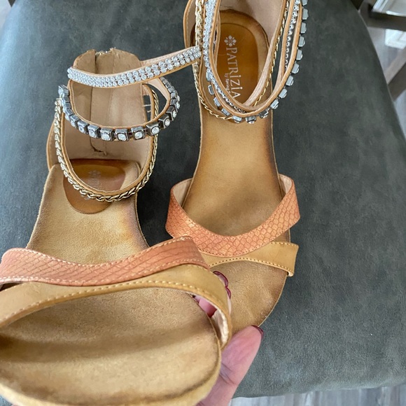 Wedge sandal - Picture 2 of 6